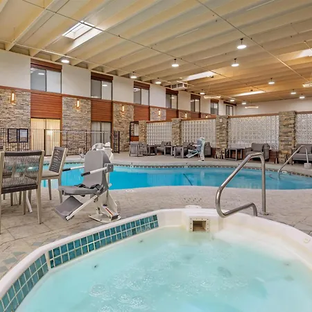 Best Western Plus Grantree Inn-2
